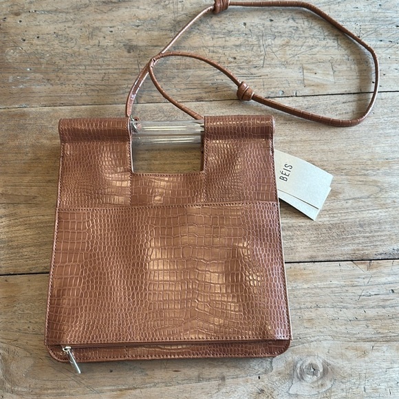 NWT Beis Crossbody Bag in Cognac Faux Croc - Structured Bag for Fall - Picture 6 of 12